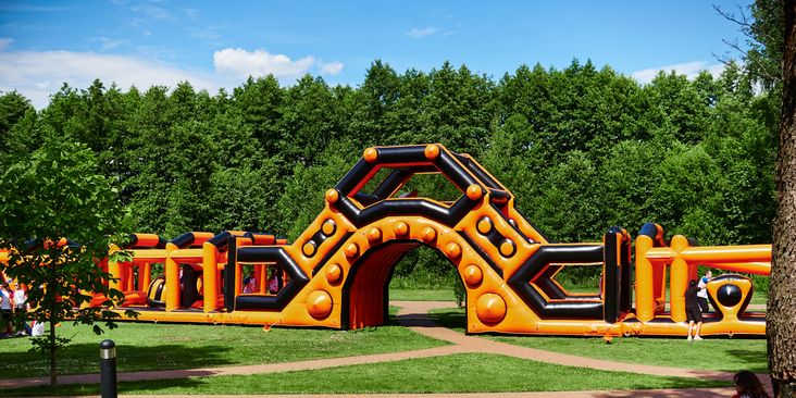 Тимбилдинг с полосой препятствий