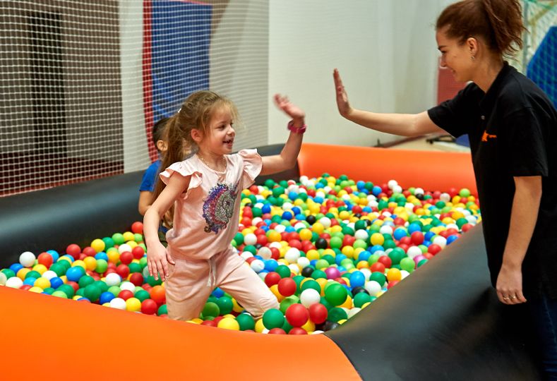 Поиск в бассейне в гигаботах