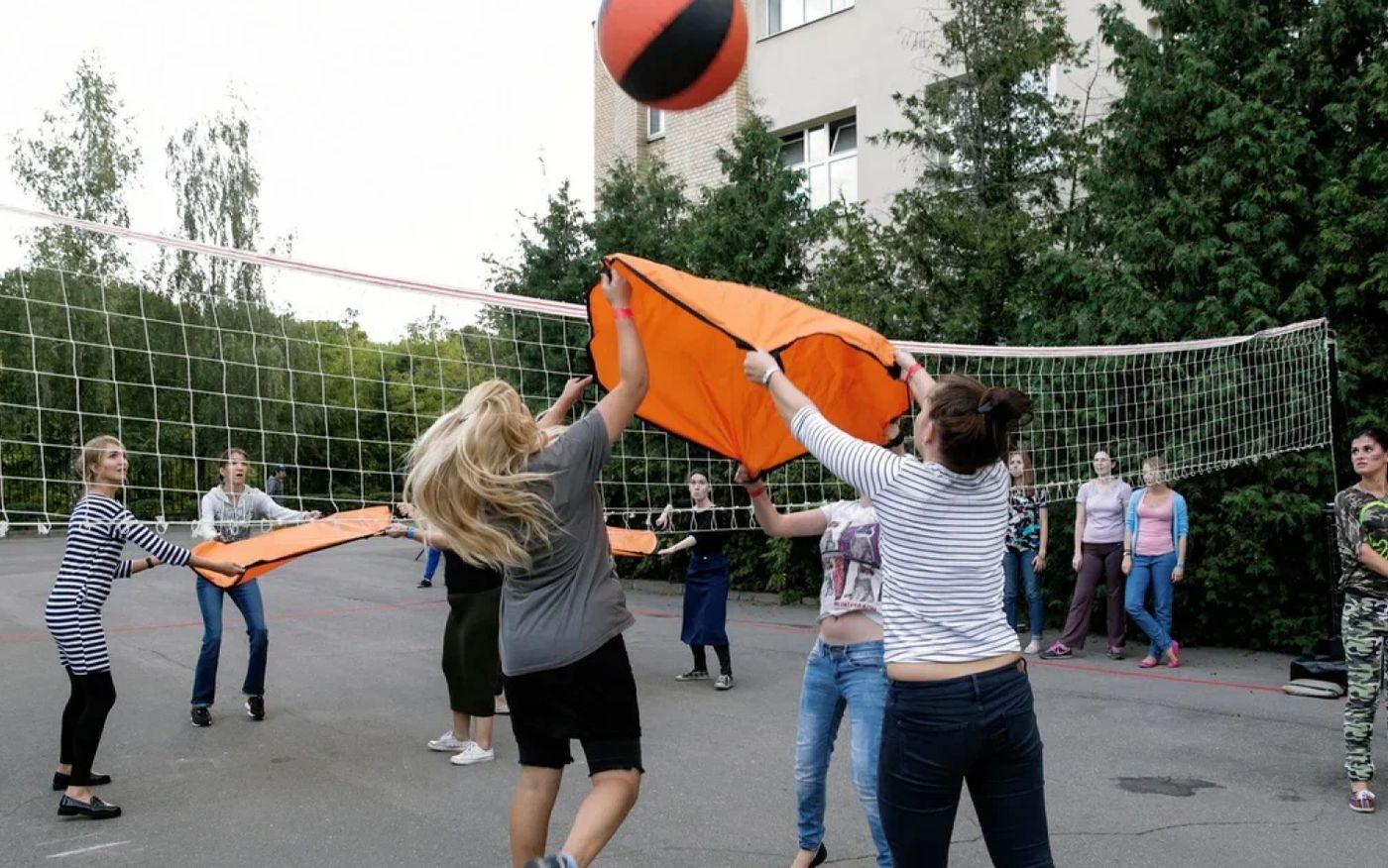 Гигантский баскетбол