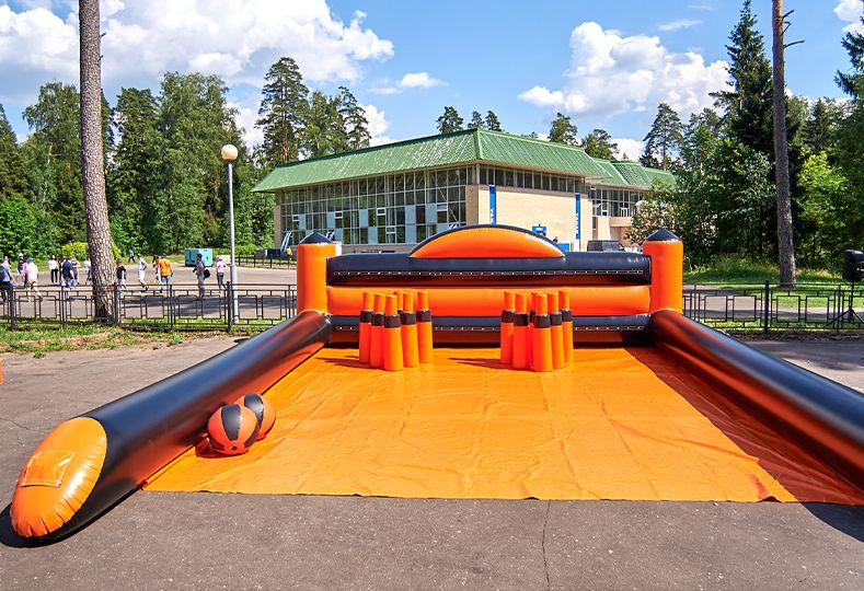 Гигантский боулинг